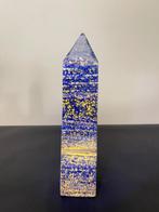 Lapis lazuli met pyriet en calciet Obelisk - Hoogte: 30 cm -