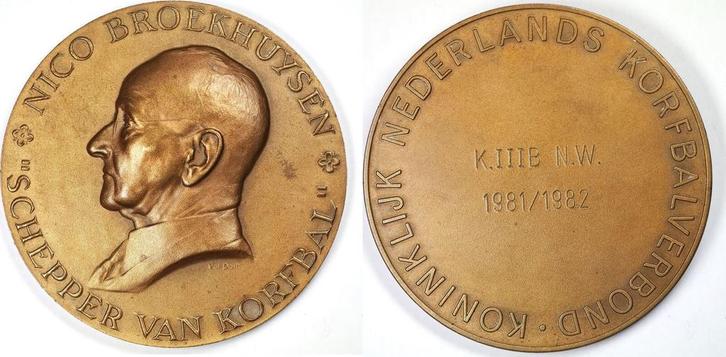 Nico Broekhuysen Creator of Korfbal By Pol Dom Rare, Postzegels en Munten, Penningen en Medailles, Verzenden