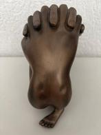 Statue, Becoming one - 12 cm - Bronze peint à froid