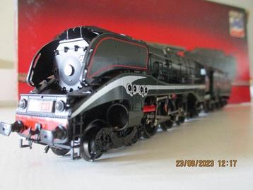 Jouef H0 - 8249 - Locomotive à vapeur avec tender (1) - 232