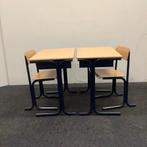 Complete school set van 50 stuks tafels + stoelen (stip, Gebruikt, Eén, Hout