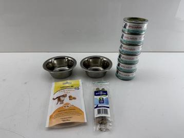 Veiling - Complete katten set – voerbakjes, snacks & natvo beschikbaar voor biedingen