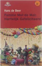 Familie Mol de Mol / Hartelijk gefeliciteerd 9789034512673, Boeken, Gelezen, Hans de Beer, Burny is Bernard Gerrit Bos Bos, Verzenden
