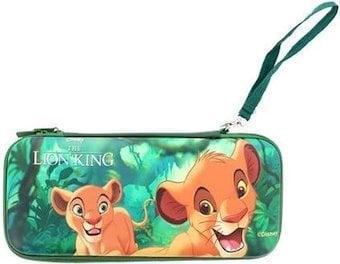 Nintendo Switch Lite Case Lion King (Switch Accessoires), Games en Spelcomputers, Spelcomputers | Nintendo Switch, Zo goed als nieuw