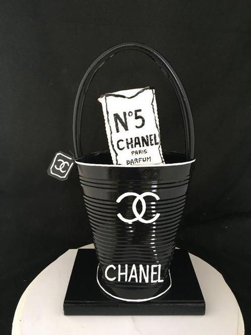 Norman Gekko (XX-XXI) - Chanel Bag with N.5 Perfume (Limited, Antiek en Kunst, Kunst | Schilderijen | Modern