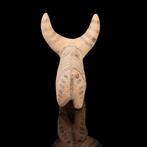 Indus Vallei Pottery Zebu Bull – Symbool van kracht en, Antiek en Kunst