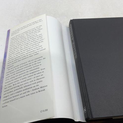 Signed; Andrew Motion - Famous for the creatures - 1991, Antiek en Kunst, Antiek | Boeken en Manuscripten