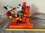 Disney - Mickey Mouse - Mickey and Minnie - Building a
