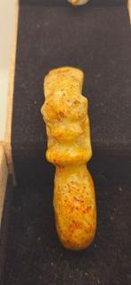 Amulet met nefriet-alien jade uit oude jade – Lokt geluk aan