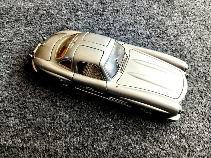 Franklin Mint 1:24 - Modelauto - Mercedes Benz 300SL 1954, Hobby & Loisirs créatifs, Voitures miniatures | 1:5 à 1:12