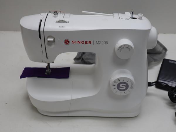 Veiling - Singer M2405 Naaimachine, Hobby en Vrije tijd, Naaimachines en Toebehoren