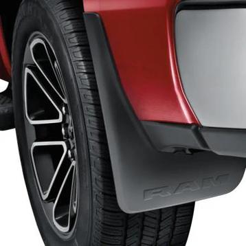 Spatlappen achterzijde met OEM fender flares RAM 1500 19+, Ophalen of Verzenden