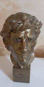 Ayrton Senna - Borstbeeld, Nieuw