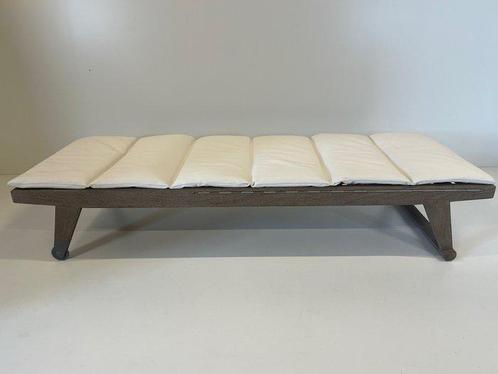 B&B Italia - Antonio Citterio - Gio - Bed - NUOVO, Antiek en Kunst, Antiek | Meubels | Stoelen en Sofa's