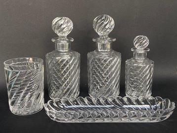 Ensemble de toilette - Baccarat, Rare ensemble de garnitures