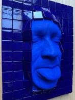 gregos - Blue mockery behind blue tiles