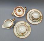 Soko China - Theeservies (8) - Beenderporselein - met de