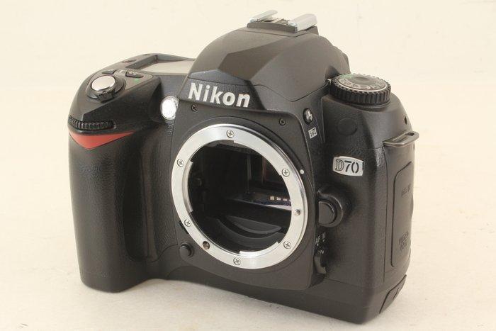 Nikon D70AF Nikkor 35-70mm f/3.3-4.5AF Nikkor 70-300mm, Audio, Tv en Foto, Fotocamera's Digitaal