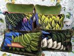 Ensemble doreillers en tissu Christian Lacroix, garnissage