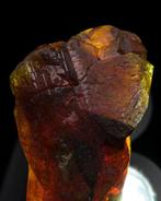 Rood-oranje edelsteen Sphalerite floatertje snijkwaliteit, Verzamelen