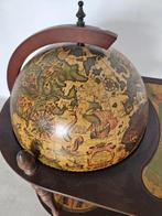 Armoire - Bois - Taxi globe italien vintage