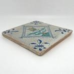 Carreau - Antieke polychrome Delftse tegel (tulp in, Antiek en Kunst