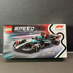 Mercedes - Lewis Hamilton & George Russel Signed - 2024 -, Verzamelen, Nieuw