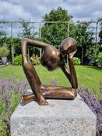 Beeldje - Abstracte dromer - Brons