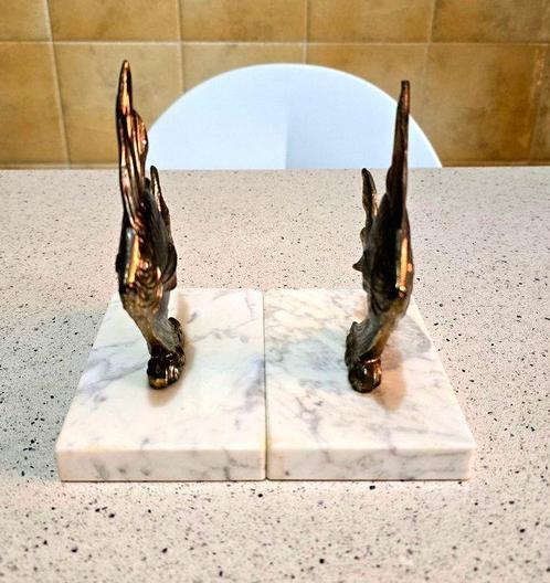 Serre-livres (2) - Marbre de Carrare - Marbre et bronze, Antiek en Kunst, Kunst | Designobjecten