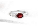 Ring - 18 karaat Witgoud -  1.16ct. tw. Granaat - Diamant