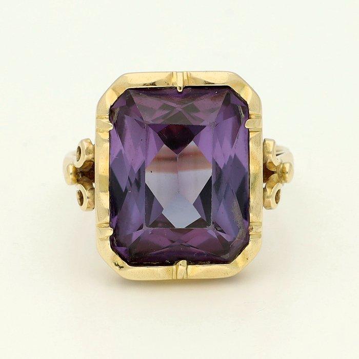 Ring - 14 karaat Geel goud - Korund, Handtassen en Accessoires, Ringen