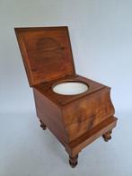 Kist - toilet - Mahonie, tapijt - Stilletje / kamergemak