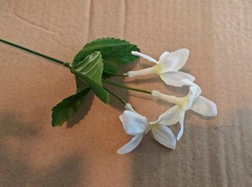 Corsage pick – white kunst stephanotus per stuk voor toefjes