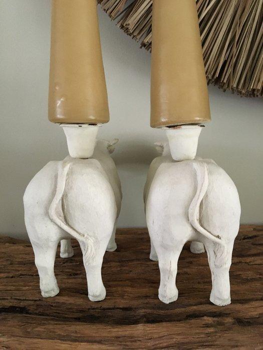 Kandelaar (2) - IJzer - SET KOEIEN KANDELAARS, Antiquités & Art, Art | Objets design