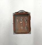 Ornement décoratif - Meuble en bois et peltre, Antiquités & Art