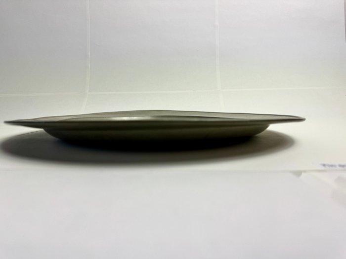 Metaalwarenfabriek De Kluis - Schaal - Tin - Schaal /, Antiek en Kunst, Antiek | Overige Antiek