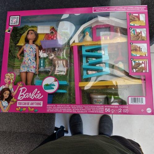 Mattel - Poupée Barbie Chicken Farm and Space Discovery -, Antiek en Kunst, Antiek | Speelgoed