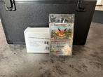 Box with 25 cards Eevee - 074 / 131 Pokemon Day 2025 Cosmos, Hobby en Vrije tijd, Nieuw