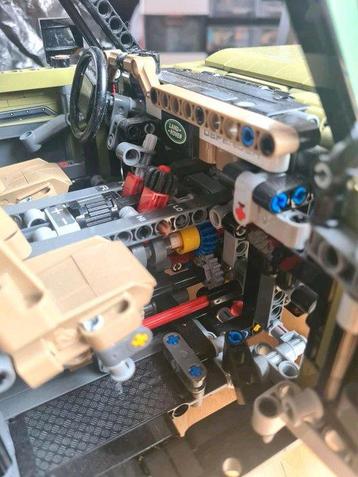 Lego - Technic - 42110 - Land Rover Defender