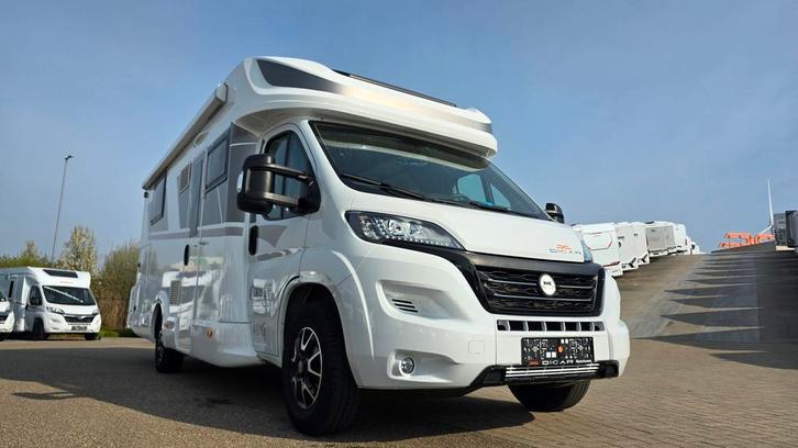 McLouis Carat 481 slechts 35551 km en centraal bed 95055, Caravanes & Camping, Camping-cars