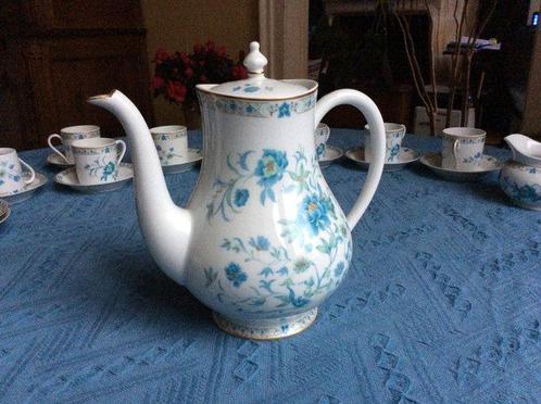 Bernardaud & Co. Limoges - Koffieservies voor 12 (27) -, Antiek en Kunst, Antiek | Meubels | Tafels
