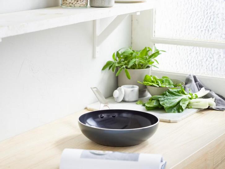 Electrolux by Greenpan Koekenpan - PFAS-vrij - 28cm - Zwart, Huis en Inrichting, Keuken | Potten en Pannen, Nieuw, Verzenden