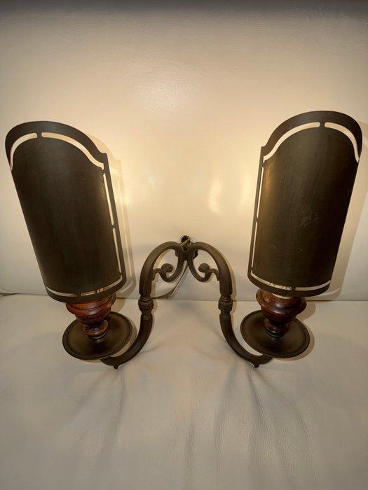 Wandkandelaar - Messing, Hout, Brons - dubbele wandlamp, Antiek en Kunst, Curiosa en Brocante