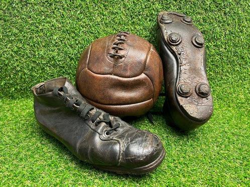 Oude voetbalschoenen discount