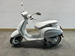Veiling - Vespa Sprint S X Justin Bieber LIMITED EDITION, Fietsen en Brommers, Scooters | Vespa, Nieuw