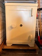 Stalen brandkast circa 1900-1920, met twee onafhankelijke, Antiek en Kunst