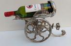 Wijnaccessoire - kanon op affuit. - Verzilverd - Decanteer