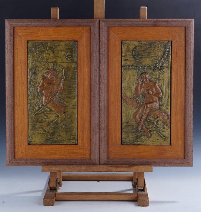 Dienblad (2) - TWEE ART NOUVEAU BAS RELIEFS • SATYR - Hout,, Antiek en Kunst, Kunst | Designobjecten