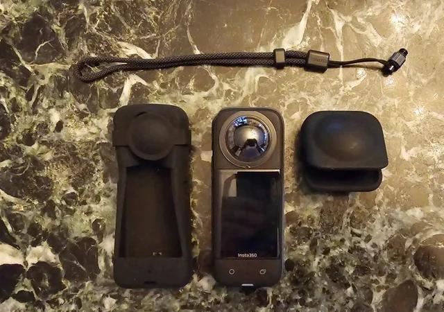 Insta360 X3 Digitale camera, Audio, Tv en Foto, Fotocamera's Digitaal