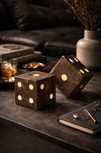 Boekensteunen (2) - “Six Faces of Wood” – sculpturale